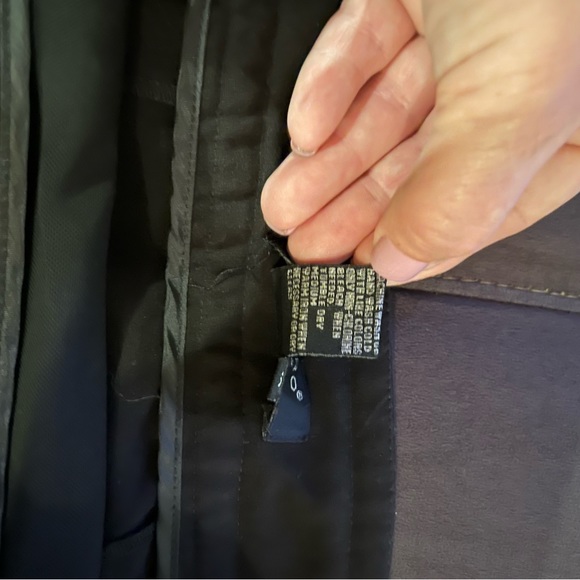 Black knee length double buttons skirt - Picture 3 of 4